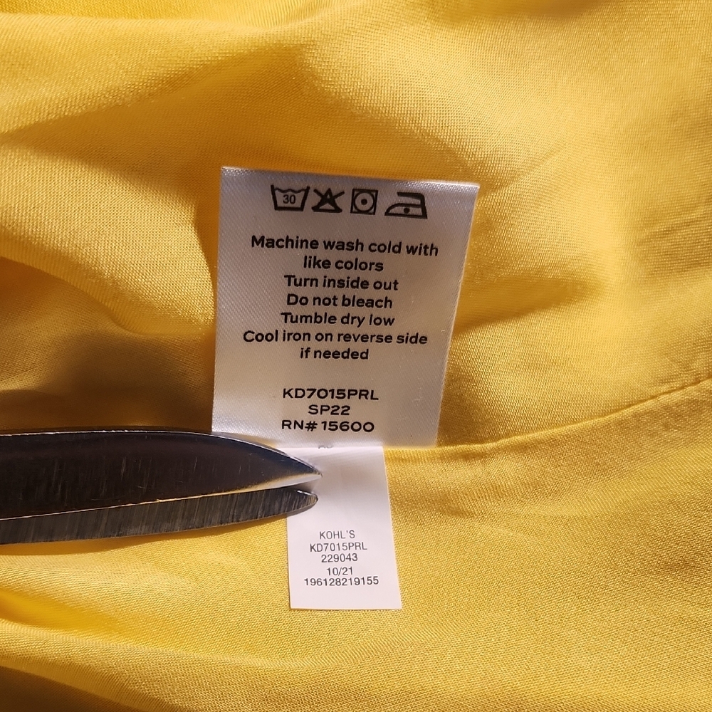 Draper James RSVP Yellow Floral Wrap Midi Dress Size S Southern Belle Feminine - Picture 8 of 10